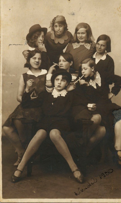 tothecabaret:

1930’s Teen Delinquents
