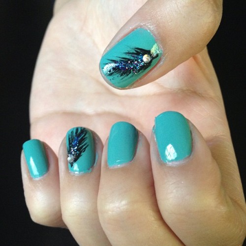 #feather #nailart inspired by @dndang 💙 (Taken with Instagram)