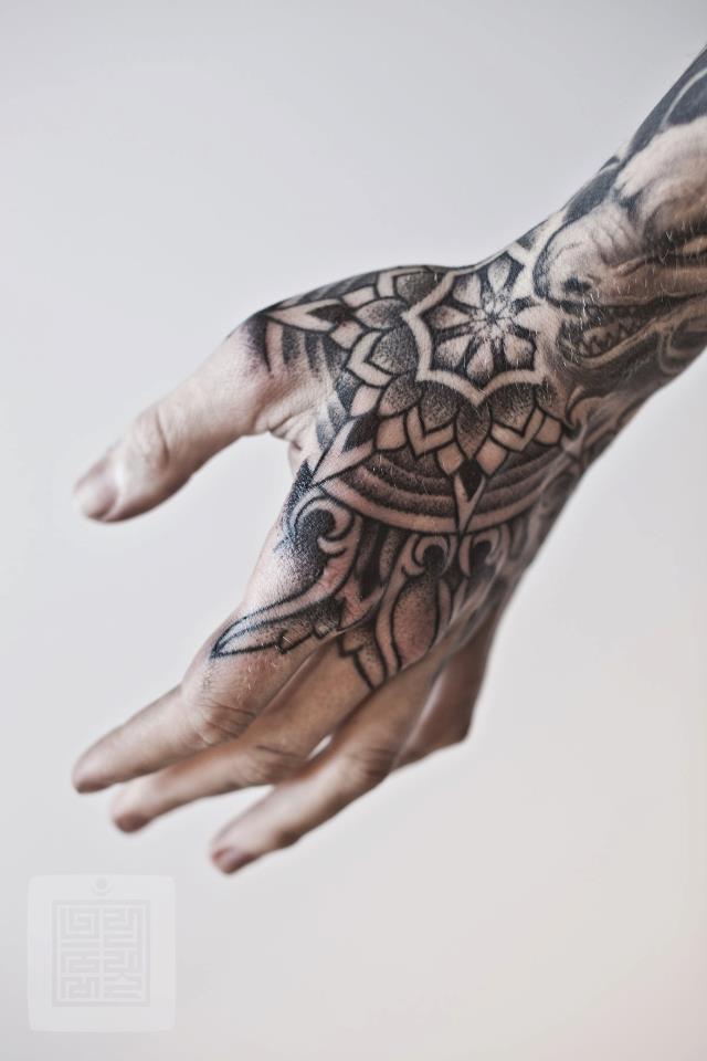 Thomas Hooper @ Saved Tattoo