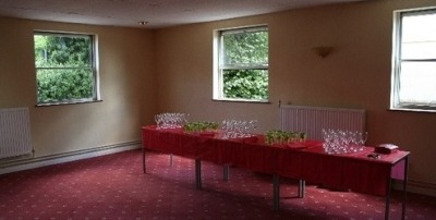 VENUE HIRE IN ASHFORD
We have two rooms that are suitable for various uses including workshops, talks, training, meetings and functions. 

Large Education Space £150 per day/£100 half day/ £25 per hour


1st Floor Meeting Space - £100 per day/ £75 half day/ £25 per hour

Please contact us on 01233 664987 or email info@stourvalleyarts.org.uk