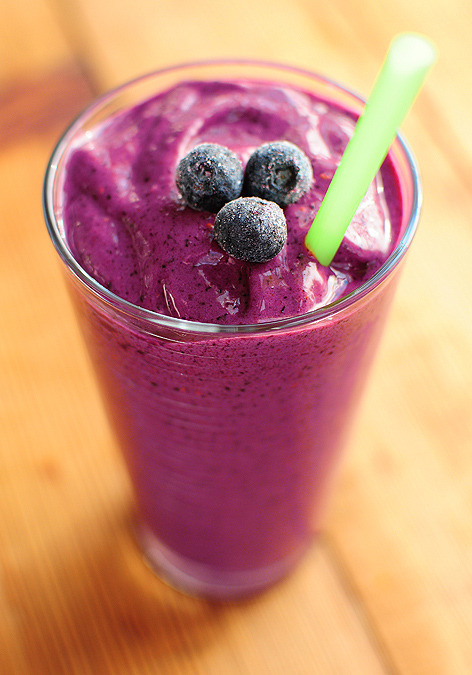 paradiseofhealth:

that is the most delicious smoothie i have ever seen
Weight loss tips, motivation, fashion, and more

