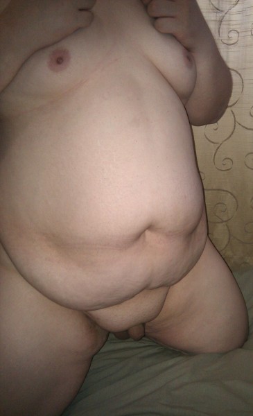 Short Chubby Teen Nude