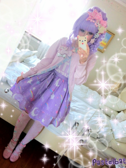I got filmed for a tv show today (((o(*ﾟ▽ﾟ*)o))) it was a pilot episode so it&#8217;s not sure that it will aired. But it was fun nonetheless :&#8212;-D I looked like this ^-^
Outfit rundown:wig:gothiclolitawigsaccesories: chocomint,swimmer,6%dokidoki, cute can kill cardigan:Tommy Hilfiger  Tshirt:Gina tricotskirt:Angelic prettysocks:Angelic pretty Shoes:Angelic pretty