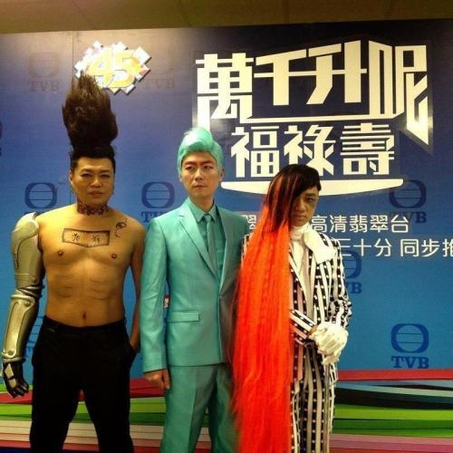 minzy-sb:

happydaes:

YB, TOP &amp; GD in 20 years

im going to start crying
