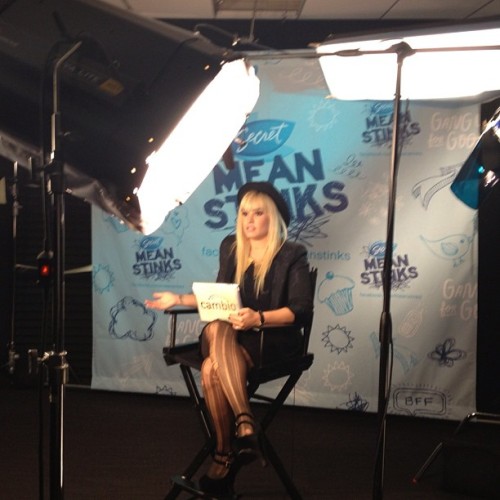 Demi at the Cambio livechat today