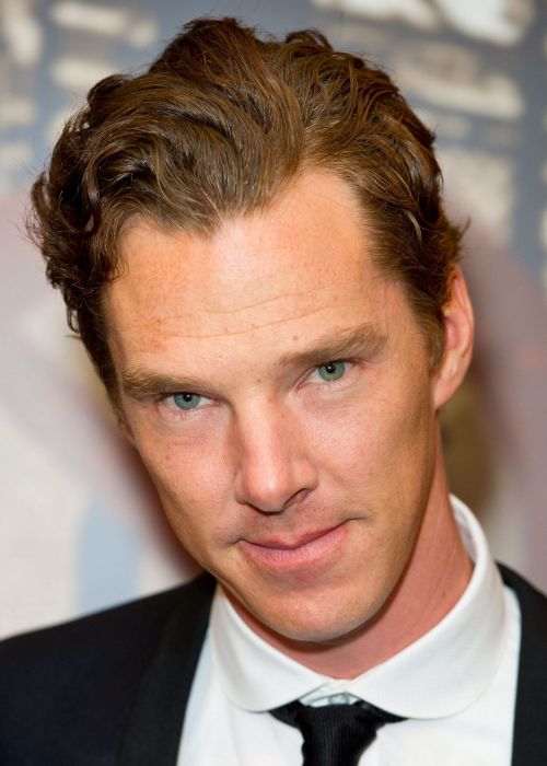 as requested, this one in high res.

and more Benedict casually being gorgeous

