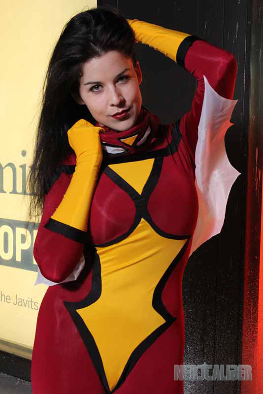 Spiderwoman cosplay - Statue Forum
