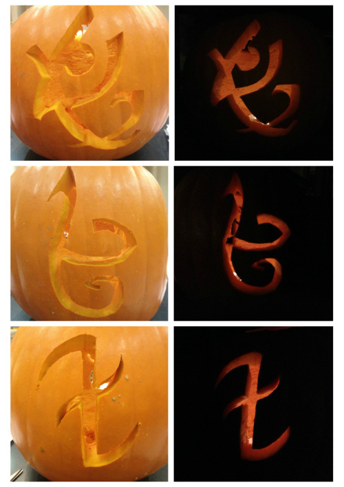 cityofbonesmovie:

1st Annual ShadowHunter Halloween Extravaganza POLLS ARE OPEN!
Come and VOTE for your favorite Halloween TMI PUMPKIN &amp; COSTUME!!!