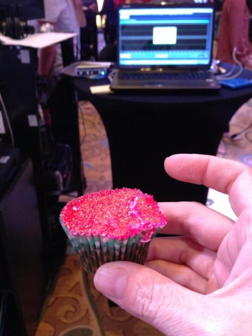 becausethesethingswillchange:

Taylor made RED cupcakes for all the radio staff at the CMA interviews today.
