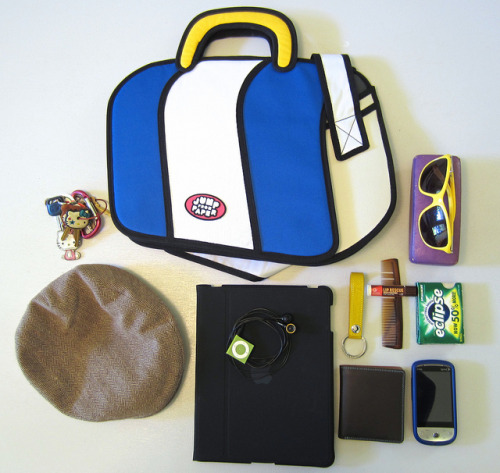 whats in my bag by brianinlr on flickr