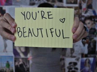 Résultat de recherche d'images pour "you're beautiful gif"