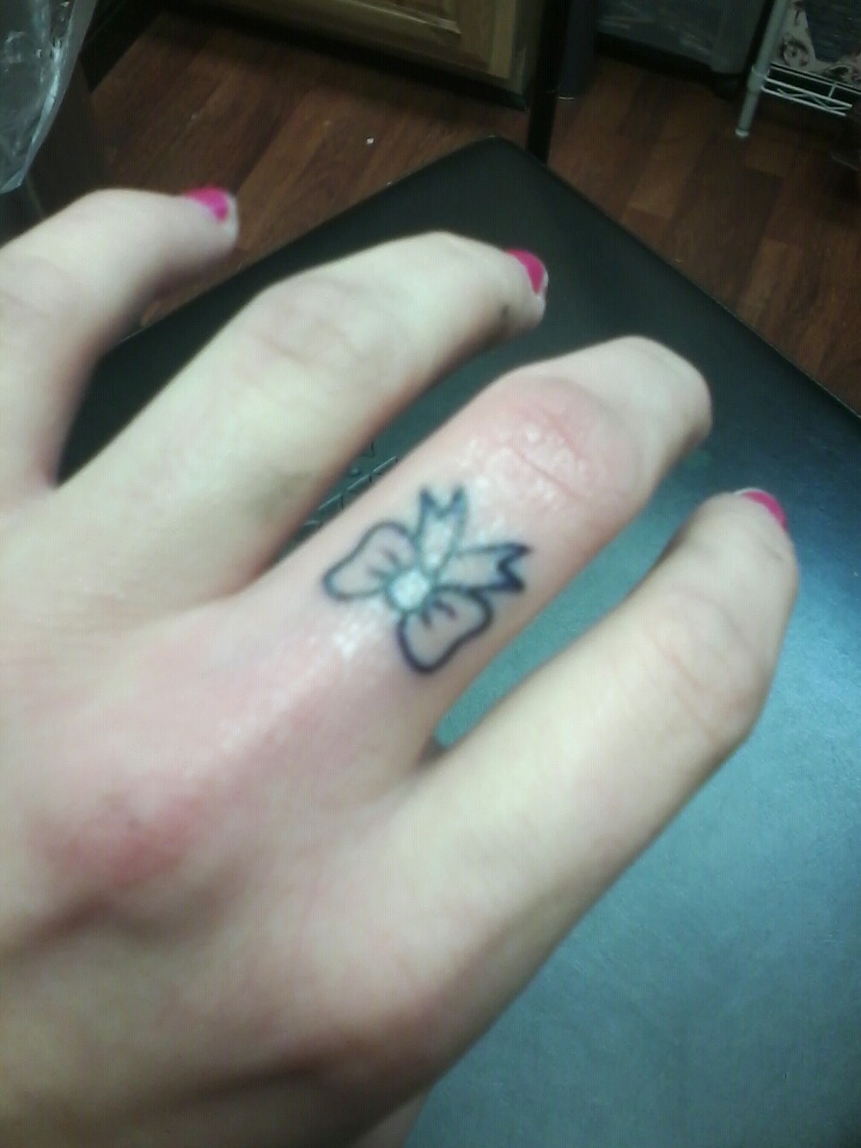Tattoos Finger Tattoo Bow Picture