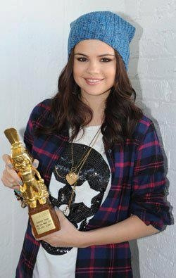 
Selena Gomez accepting the ”Germany Awards by Bravo Otto Gold Award” for “Best Female TV Star”
