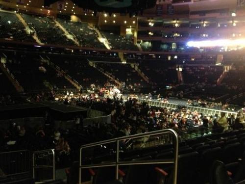 Madison Square Garden a few moments ago. Credit @1DNew_Updates
Elle x