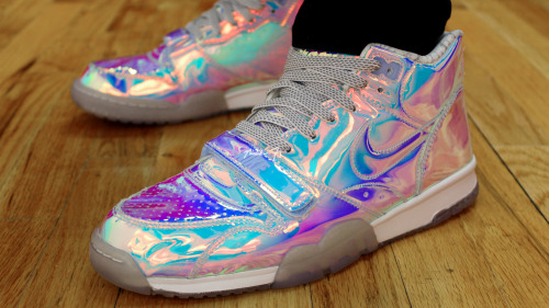 holographic trainers nike