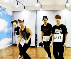 jecca-o9:  The one where Kris steals DO’s hat and gives it to Suho.