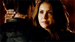 Damon ♥ Elena (TVD) Parce que..."God I wish you didn't have to forget this" - Page 8 Tumblr_n5aar2AAPC1ra4f15o5_250