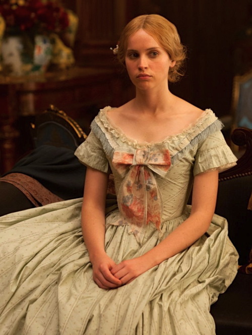 The Invisible woman : un nouveau biopic sur Charles Dickens (Ralph Fiennes) - Page 3 Tumblr_n2a69mOoyz1rwahceo1_500