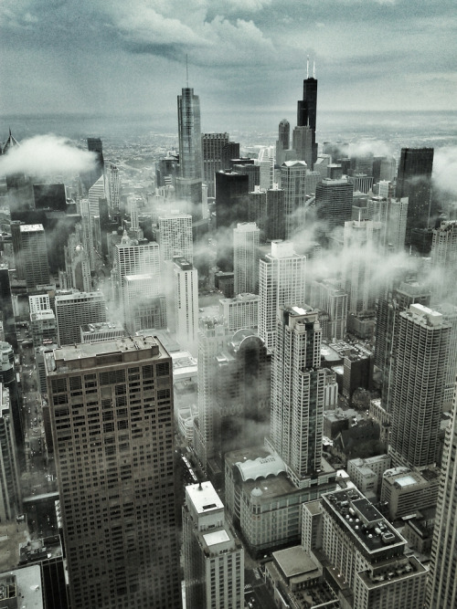 hiromitsu: In The Clouds - Chicago by toesoxluver on Flickr.