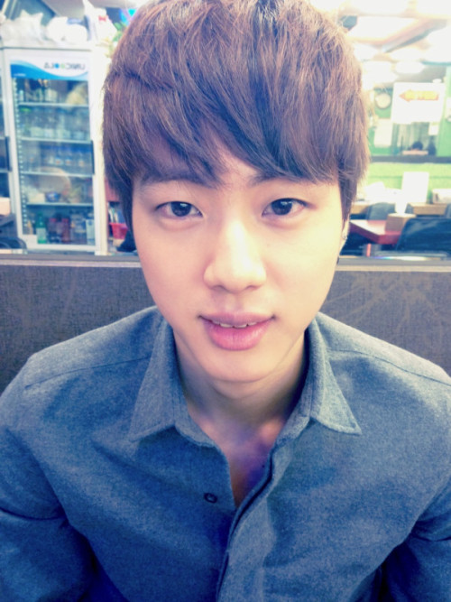 bangtan-o:   121222 / Twitter / BTS_twt [JIN] Hello, today I am writing from Bangtan’s twitter! My name is Jin. I hope to see you all often ㅋㅋ
