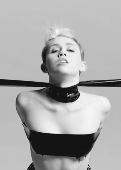 Miley Cyrus / მაილი საირუსი - Page 2 Tumblr_n5oivmUudF1smau4mo1_400