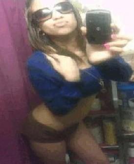 this duckface maker is quite possibly the most self-confident person ever.  this picture in her myspace gallery was titled &#8220;perfect bliss , im pretty fucking AMAZING .&#8221;  she&#8217;s got hundreds of these shots, all duckface.  &#8220;amazing&#8221; is right.