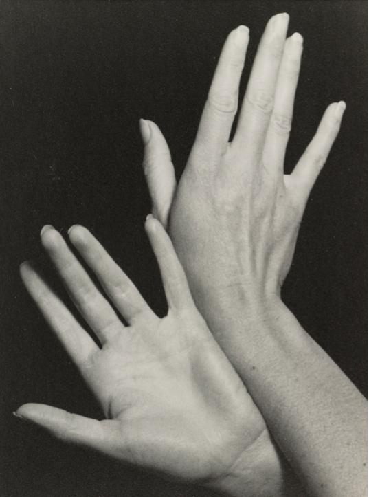 gacougnol: Man Ray Juliet’s Hands 1940 
