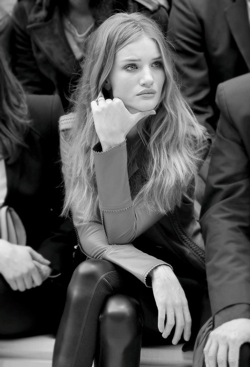 hauteinnocence: Rosie H-W front row at Burberry Prorsum SS 2012 