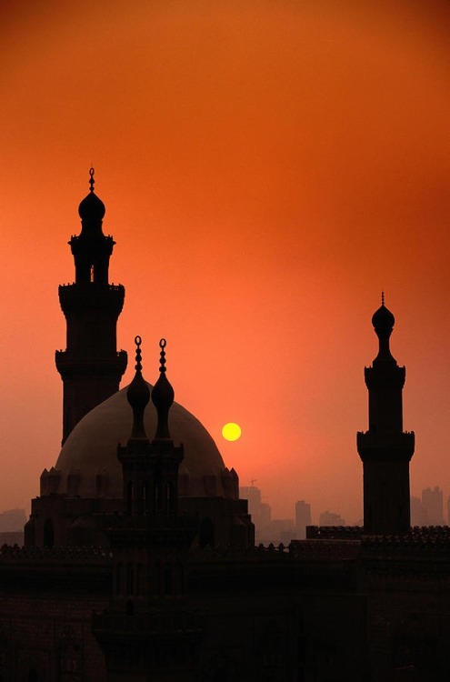 qanafir: Sunset in Cairo By Jerome Elam
