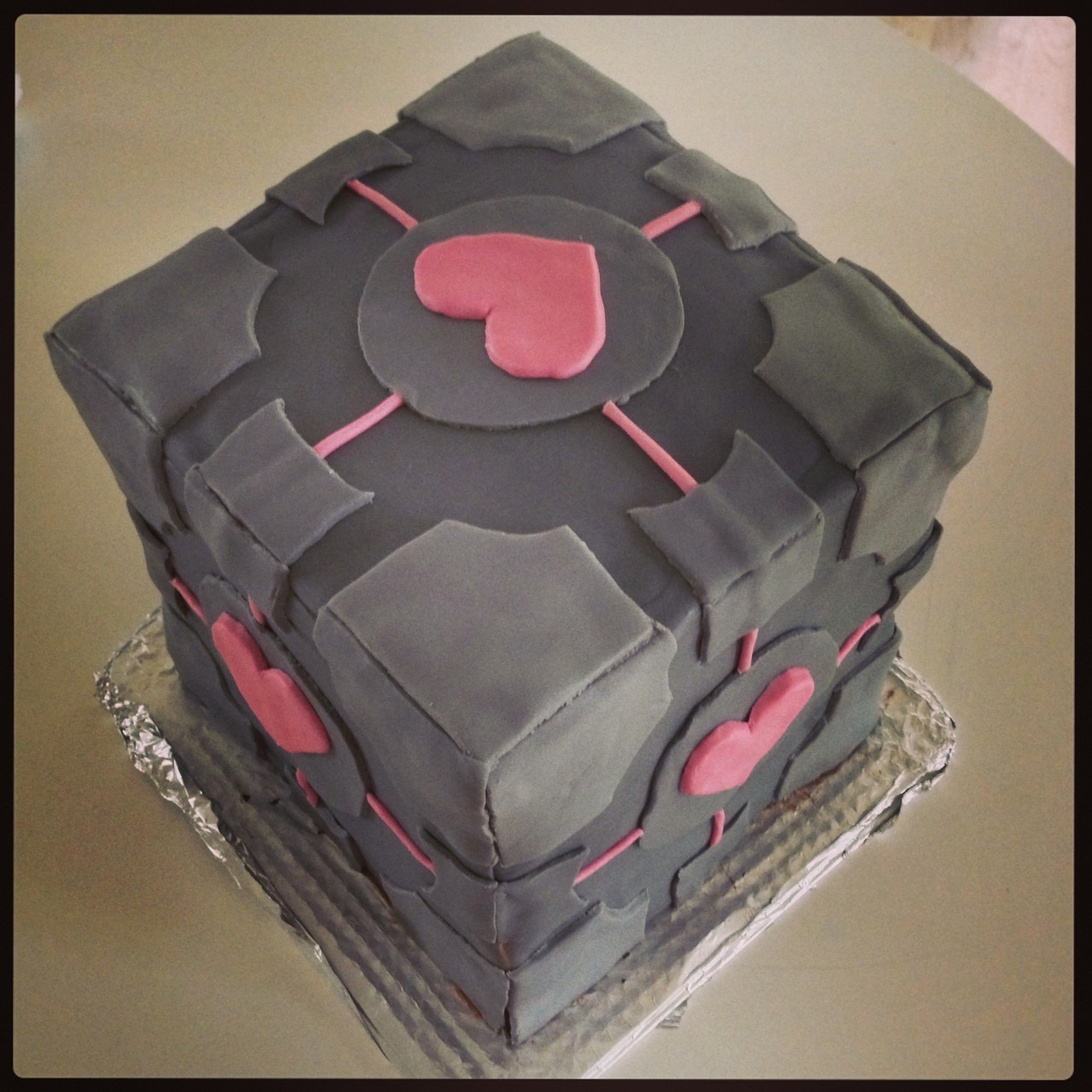 Companion Cube Cake