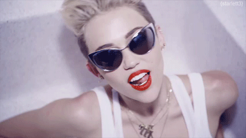 Miley Cyrus Tumblr_n60jqfiWty1rgc787o1_500