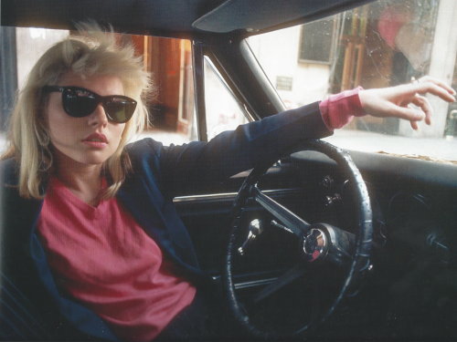 old-school-fools :Debbie Harry in New York City, 1977 