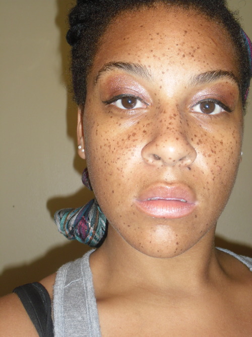 blackchickswithfreckles: From our fans: sfreckles101 Hey!!!=) 