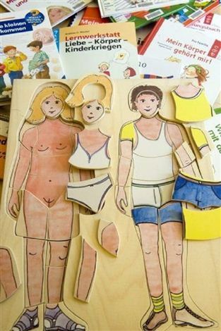 escolas suiças distribuem sex box - ainanas.com