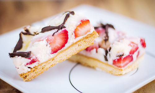 cinnahearts: Strawberry and mascarpone slice- final product (by camerainhand3) 