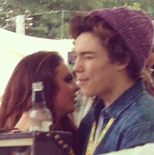 Jesy with George at V-Festival