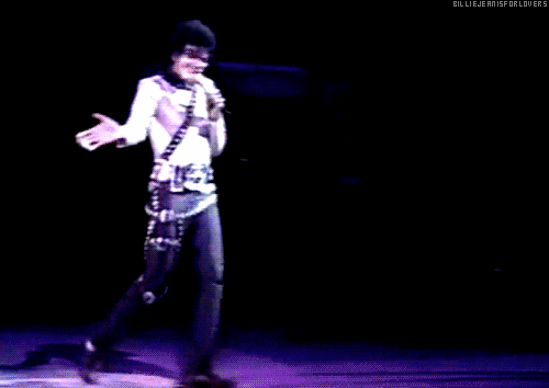 GIF su Michael Jackson. - Pagina 8 Tumblr_n3blupkxMq1sasilxo1_500
