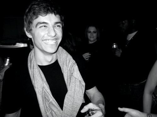 voguable: acriid: mild-shores: sextinginchnrch: god damn it, fucking dave franco yeah, fuck him. Can I lick u omfg dave i can&#8217;t deal w u 