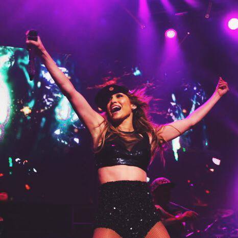 Watch: Jennifer Lopez performs live at Summer Jam concert in Boston (full set)...
