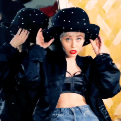 Miley Cyrus Tumblr_n3pvqiT5DT1s3labjo2_250