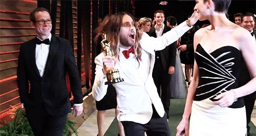 Jared Leto- @Ceremonie des Oscars 2014 - Page 2 Tumblr_n1vkly0Yp21r9pc8mo2_500