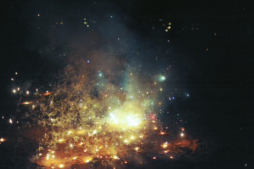 moosetank: fireworks n galaxies by kelsey hannah on Flickr. 