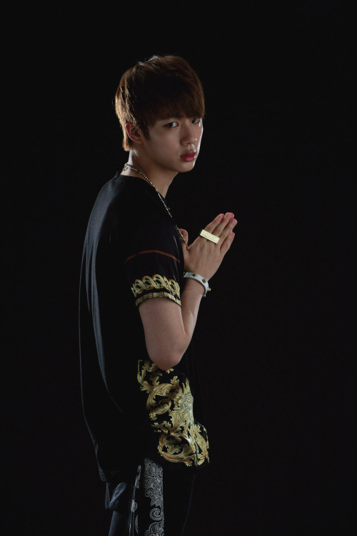 BTS for KWave August Issue 2013