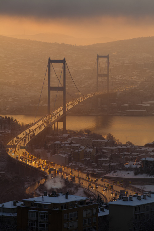 travelingcolors: Istanbul | Turkey (by Emin Yeniacun) 