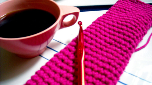 Diva Driving Arm Warmers Crochet Pattern | Red Heart