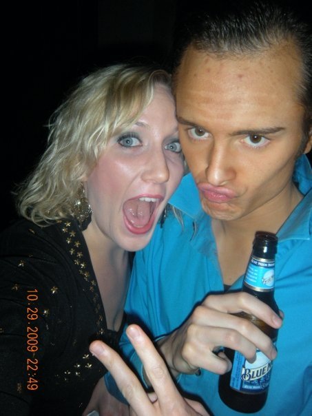 that is one fucking gigantic forehead on that duckface.