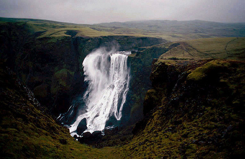 Lakagigar Fagrifoss Iceland (by Marco Paoluzzo) 