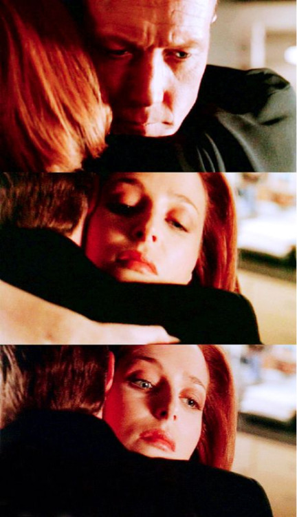 8x19 Alone That awkward moment when you hug your new partner goodbye so you can go on maternity leave because you became lovers with your old partner and you’re having his love child and the new partner is holding you for too long and then you make a face that he can’t see and you try to pull back but he’s still holding you and you feel all awkward.