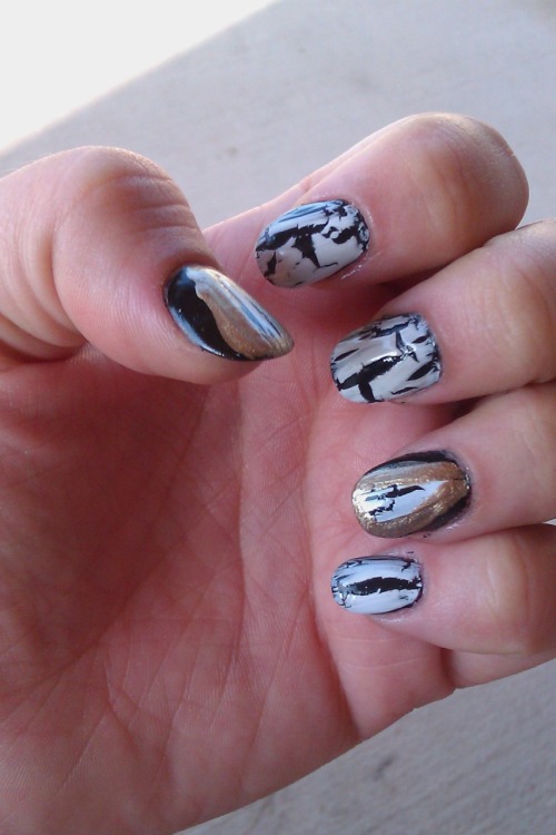 black and gold nails on Tumblr