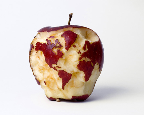 Apple Globe by Kevin Van Aelst.